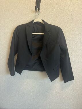 Theory Black Cropped Women's Tailored Blazer